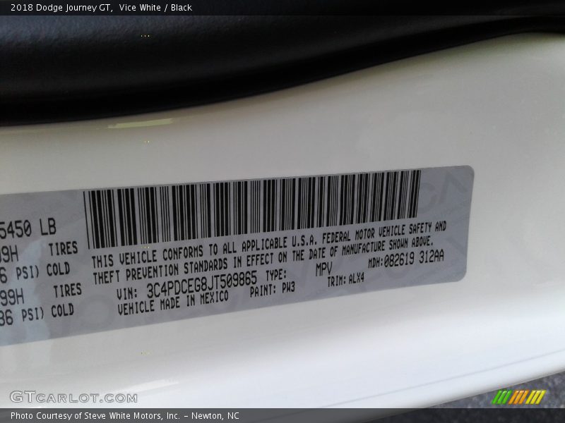 Vice White / Black 2018 Dodge Journey GT