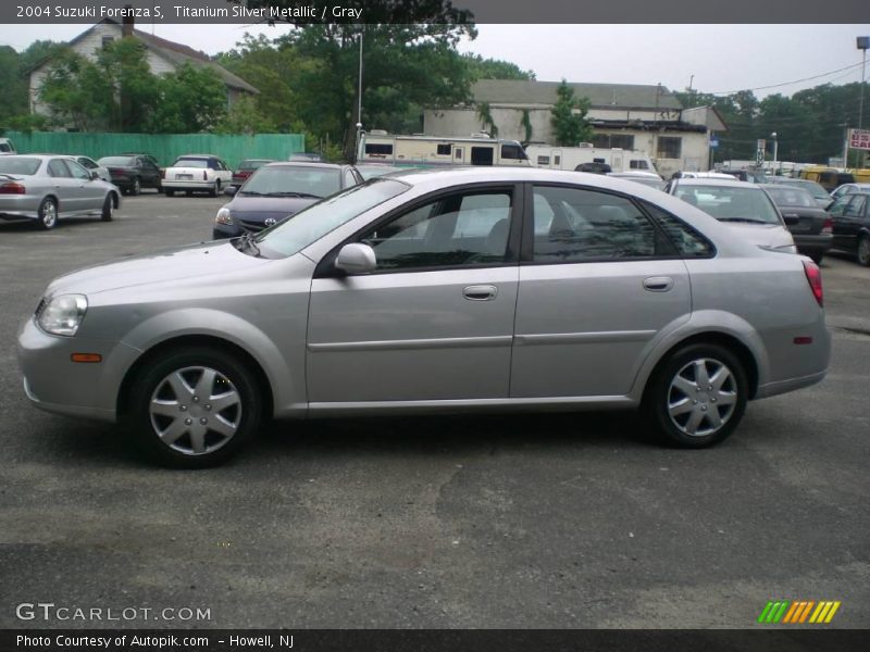 Titanium Silver Metallic / Gray 2004 Suzuki Forenza S