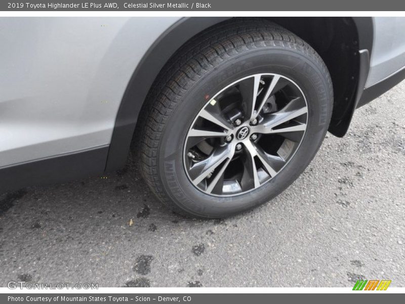 Celestial Silver Metallic / Black 2019 Toyota Highlander LE Plus AWD