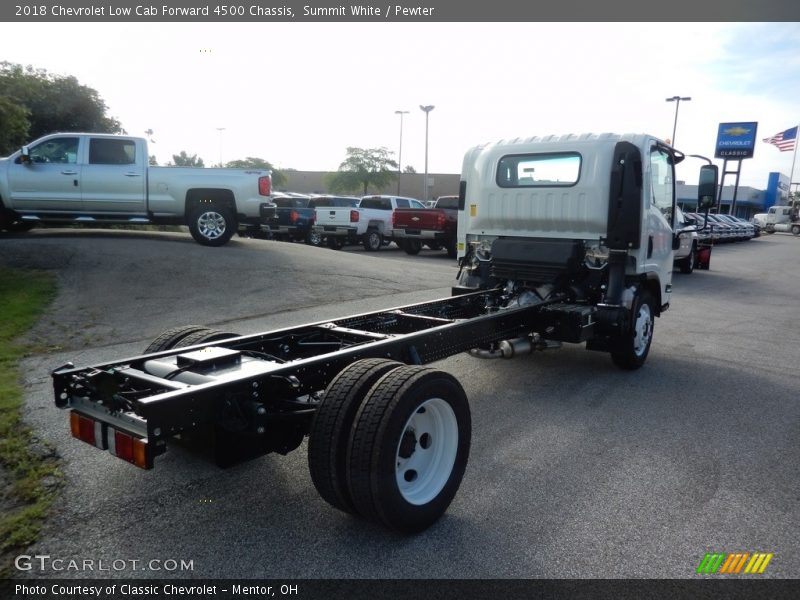 Summit White / Pewter 2018 Chevrolet Low Cab Forward 4500 Chassis