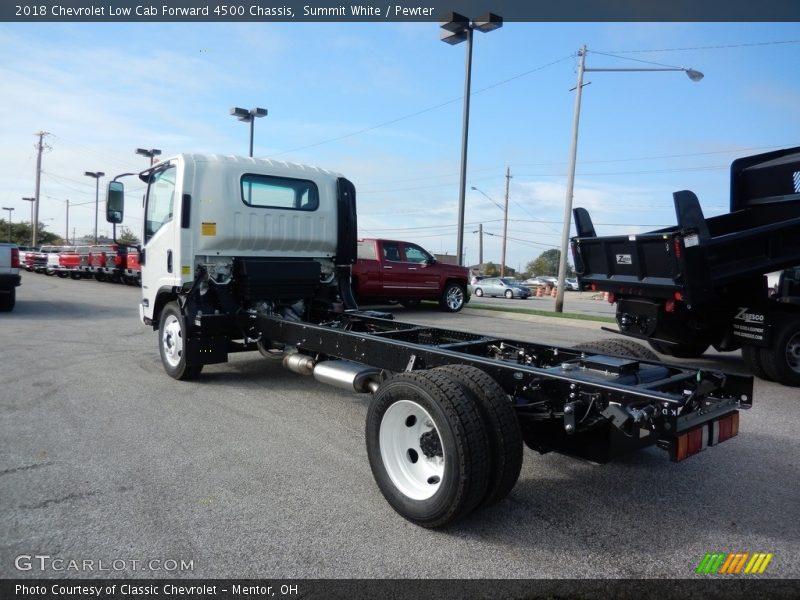 Summit White / Pewter 2018 Chevrolet Low Cab Forward 4500 Chassis
