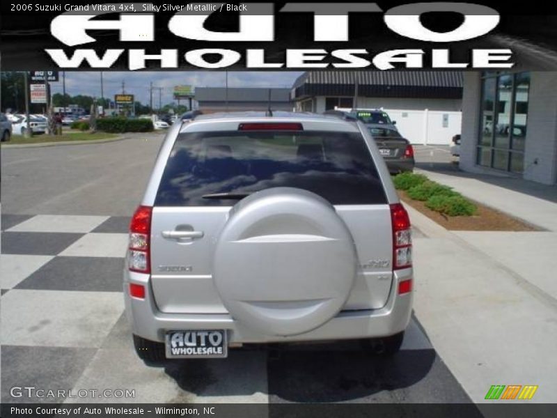 Silky Silver Metallic / Black 2006 Suzuki Grand Vitara 4x4