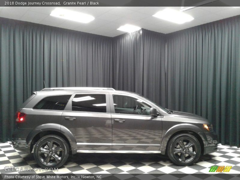 Granite Pearl / Black 2018 Dodge Journey Crossroad