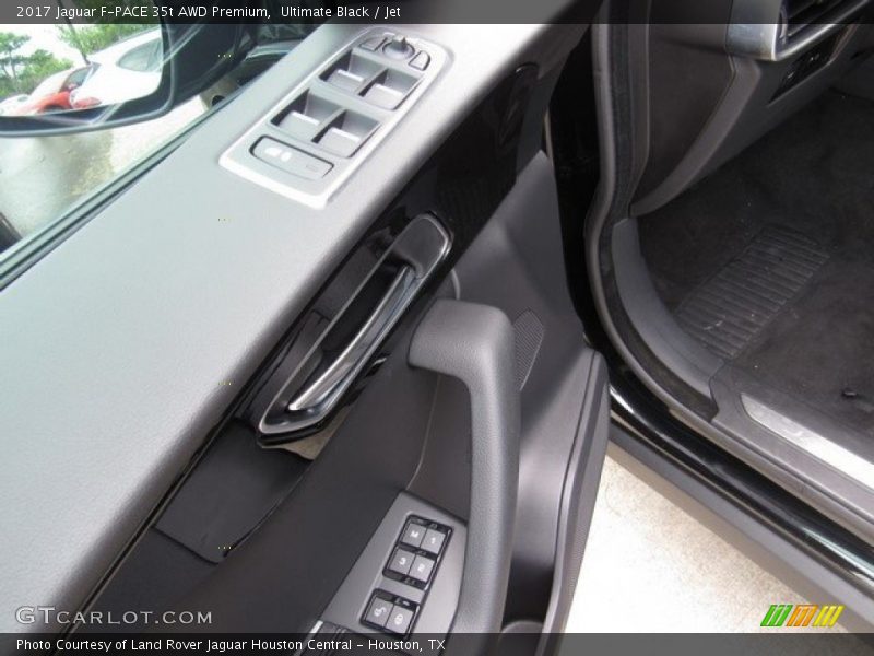 Ultimate Black / Jet 2017 Jaguar F-PACE 35t AWD Premium