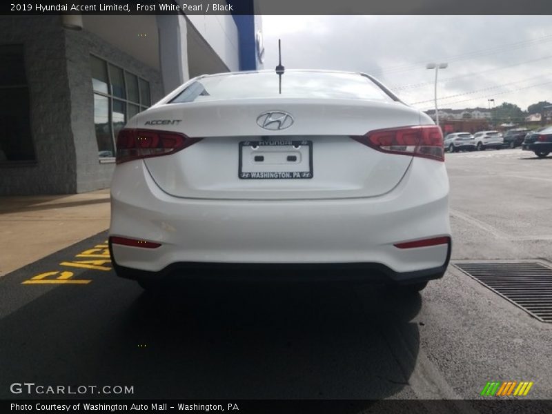 Frost White Pearl / Black 2019 Hyundai Accent Limited