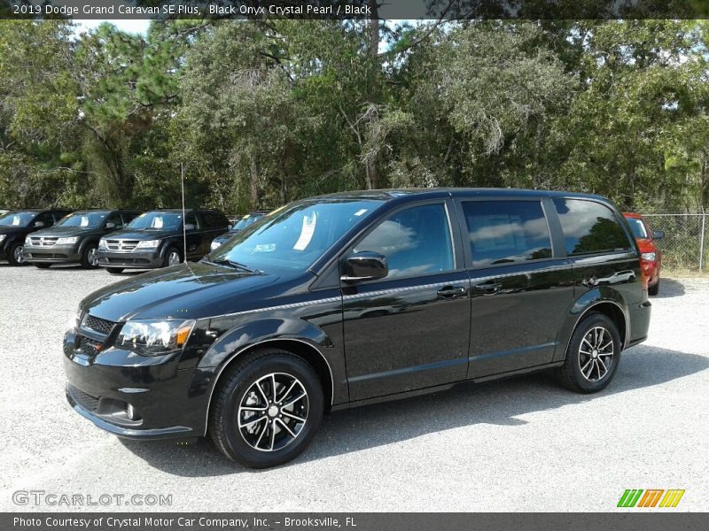 Black Onyx Crystal Pearl / Black 2019 Dodge Grand Caravan SE Plus