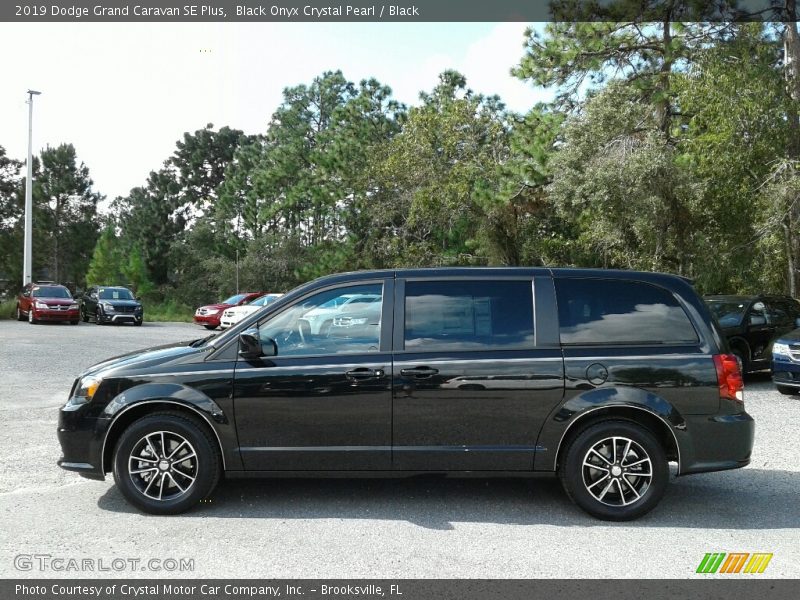 Black Onyx Crystal Pearl / Black 2019 Dodge Grand Caravan SE Plus