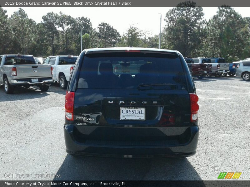 Black Onyx Crystal Pearl / Black 2019 Dodge Grand Caravan SE Plus