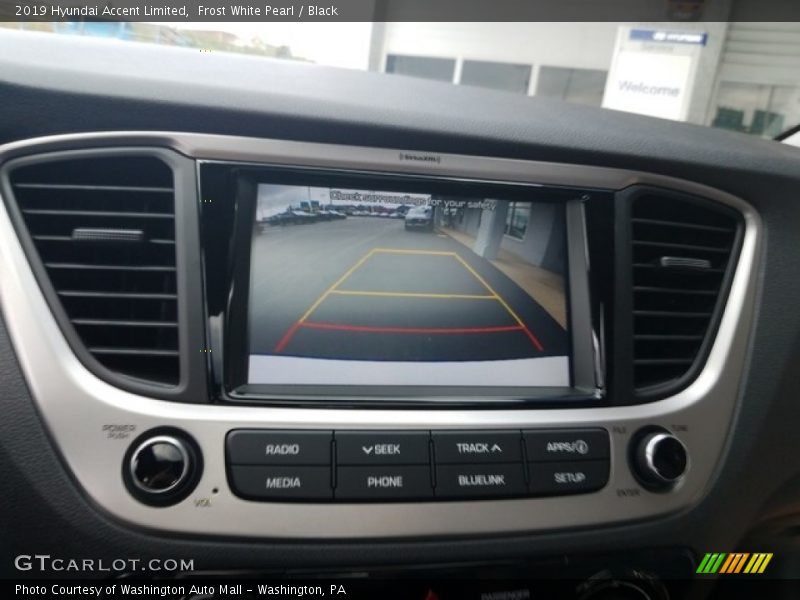 Frost White Pearl / Black 2019 Hyundai Accent Limited