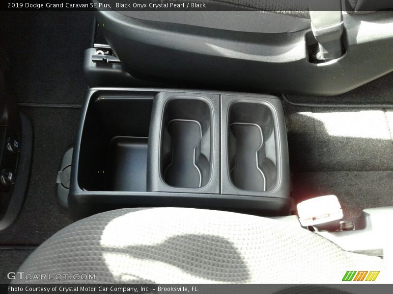 Black Onyx Crystal Pearl / Black 2019 Dodge Grand Caravan SE Plus