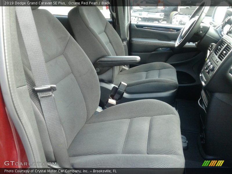 Octane Red Pearl / Black 2019 Dodge Grand Caravan SE Plus