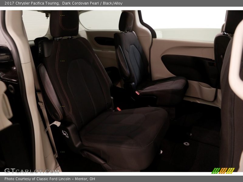 Dark Cordovan Pearl / Black/Alloy 2017 Chrysler Pacifica Touring