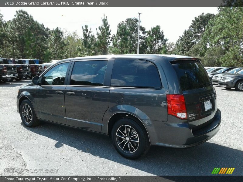 Granite Pearl / Black 2019 Dodge Grand Caravan SE Plus