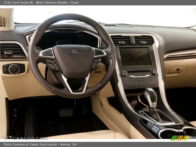 White Platinum Metallic / Dune 2015 Ford Fusion SE