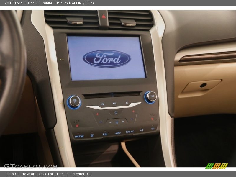 White Platinum Metallic / Dune 2015 Ford Fusion SE