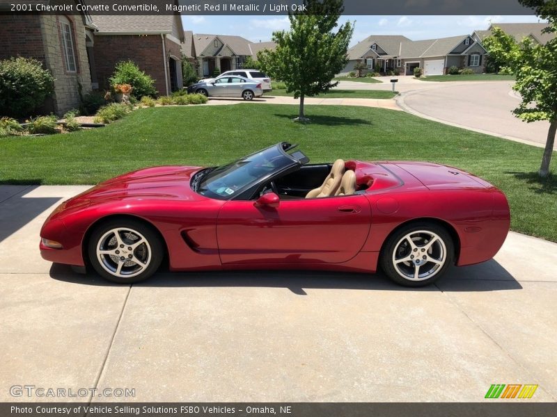 Magnetic Red II Metallic / Light Oak 2001 Chevrolet Corvette Convertible