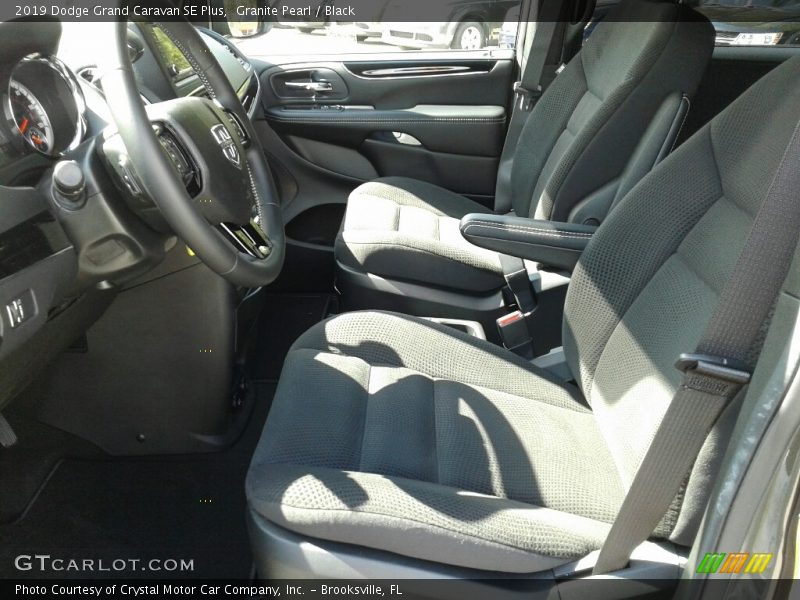 Granite Pearl / Black 2019 Dodge Grand Caravan SE Plus
