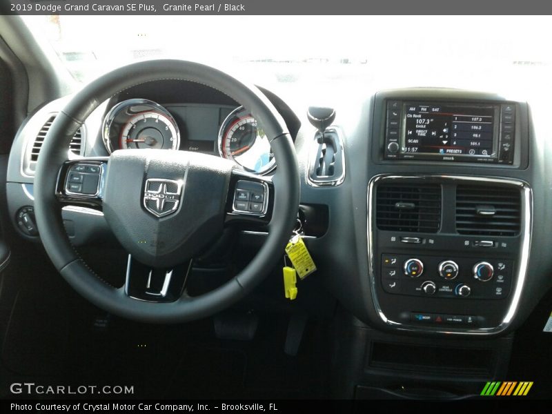 Granite Pearl / Black 2019 Dodge Grand Caravan SE Plus