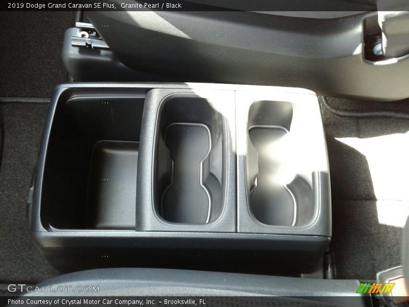 Granite Pearl / Black 2019 Dodge Grand Caravan SE Plus