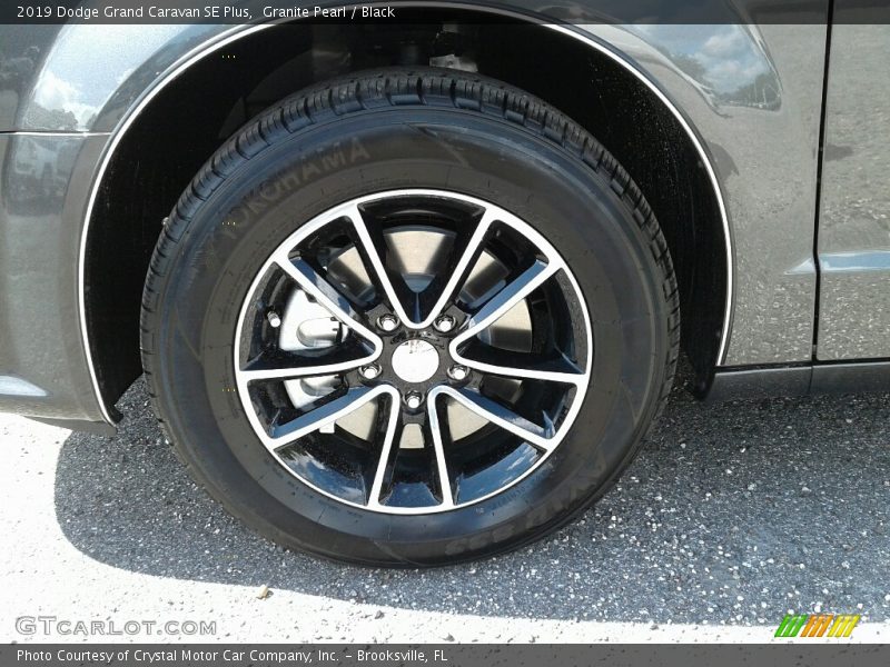 Granite Pearl / Black 2019 Dodge Grand Caravan SE Plus