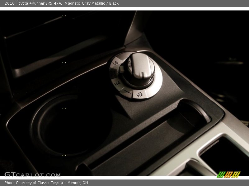 Magnetic Gray Metallic / Black 2016 Toyota 4Runner SR5 4x4
