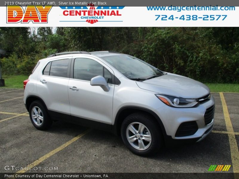 Silver Ice Metallic / Jet Black 2019 Chevrolet Trax LT AWD