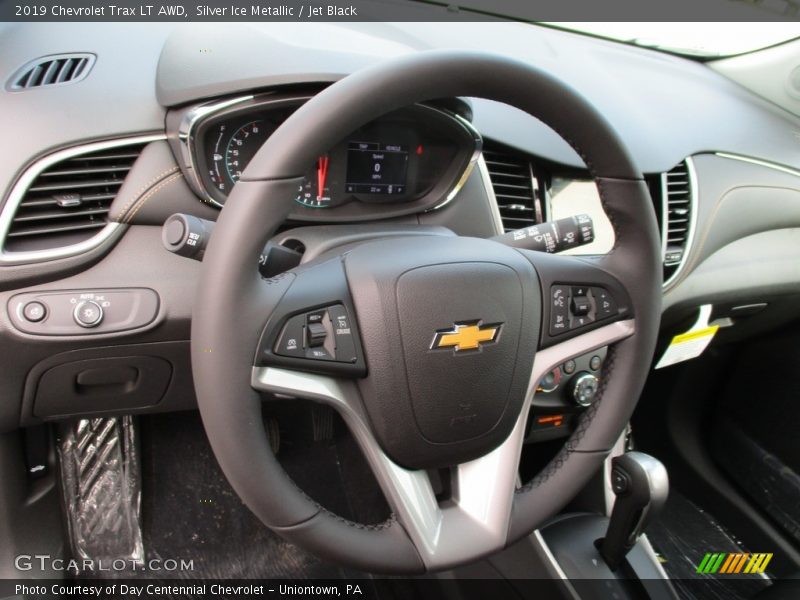 Silver Ice Metallic / Jet Black 2019 Chevrolet Trax LT AWD