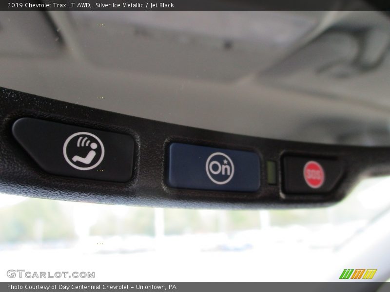 Silver Ice Metallic / Jet Black 2019 Chevrolet Trax LT AWD