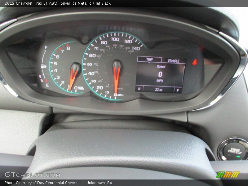Silver Ice Metallic / Jet Black 2019 Chevrolet Trax LT AWD