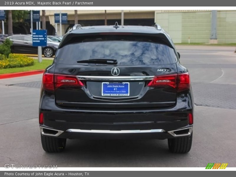 Majestic Black Pearl / Parchment 2019 Acura MDX