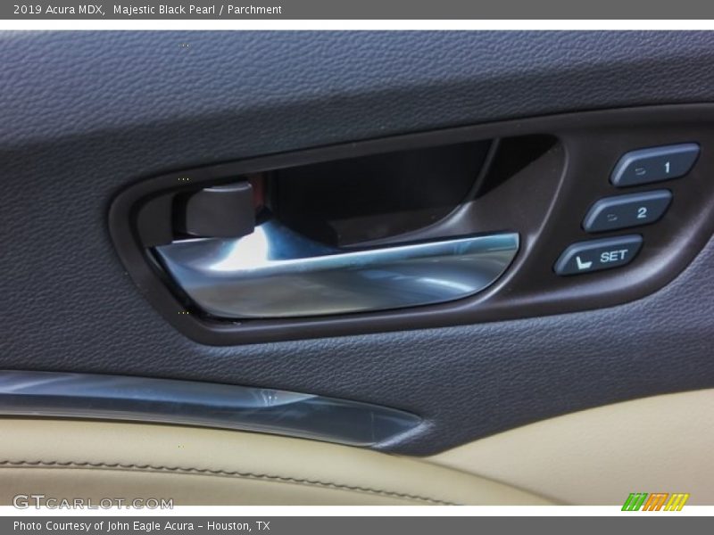 Majestic Black Pearl / Parchment 2019 Acura MDX