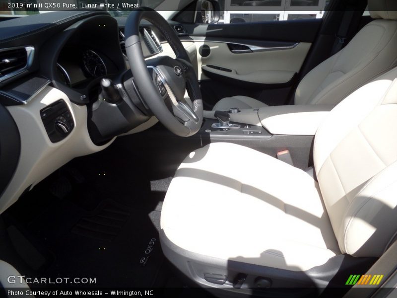 Front Seat of 2019 QX50 Pure