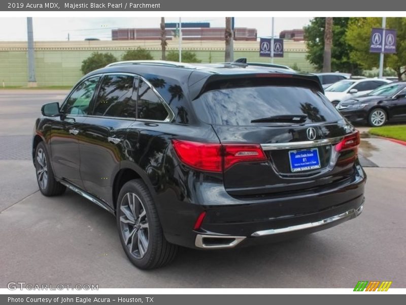 Majestic Black Pearl / Parchment 2019 Acura MDX