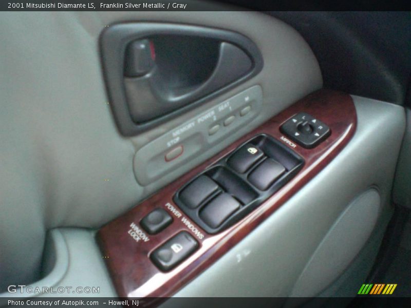 Franklin Silver Metallic / Gray 2001 Mitsubishi Diamante LS