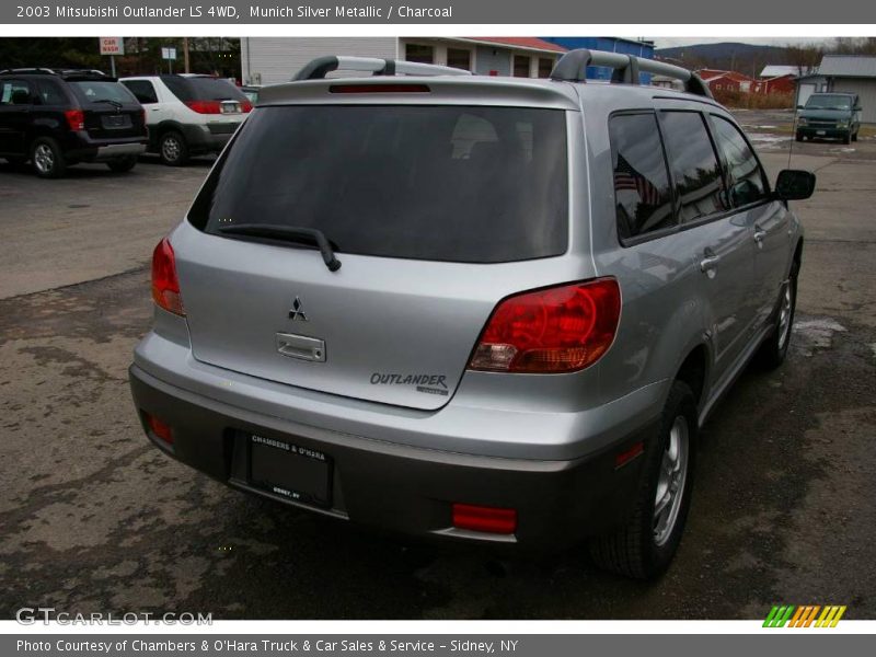 Munich Silver Metallic / Charcoal 2003 Mitsubishi Outlander LS 4WD