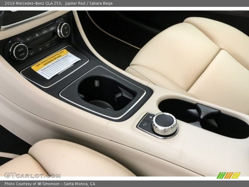 Jupiter Red / Sahara Beige 2019 Mercedes-Benz GLA 250