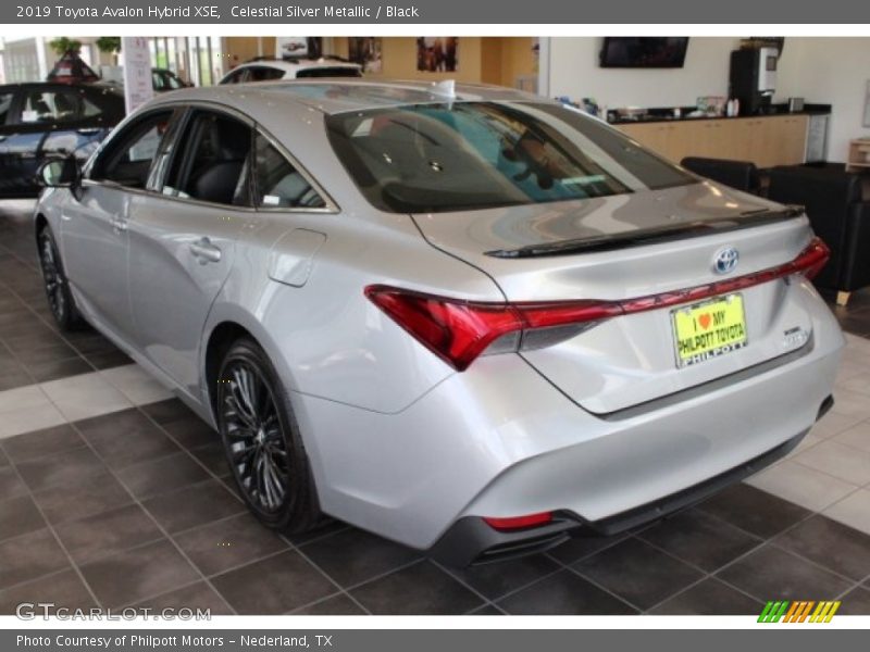 Celestial Silver Metallic / Black 2019 Toyota Avalon Hybrid XSE