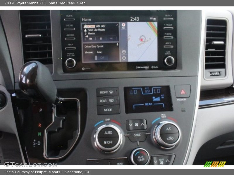 Controls of 2019 Sienna XLE