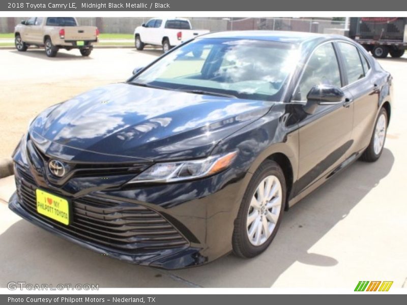 Midnight Black Metallic / Black 2018 Toyota Camry LE
