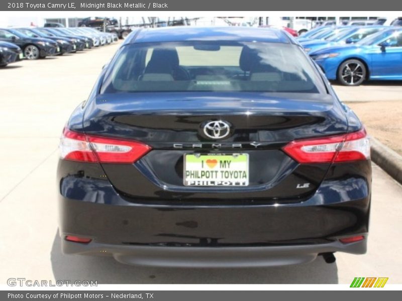 Midnight Black Metallic / Black 2018 Toyota Camry LE