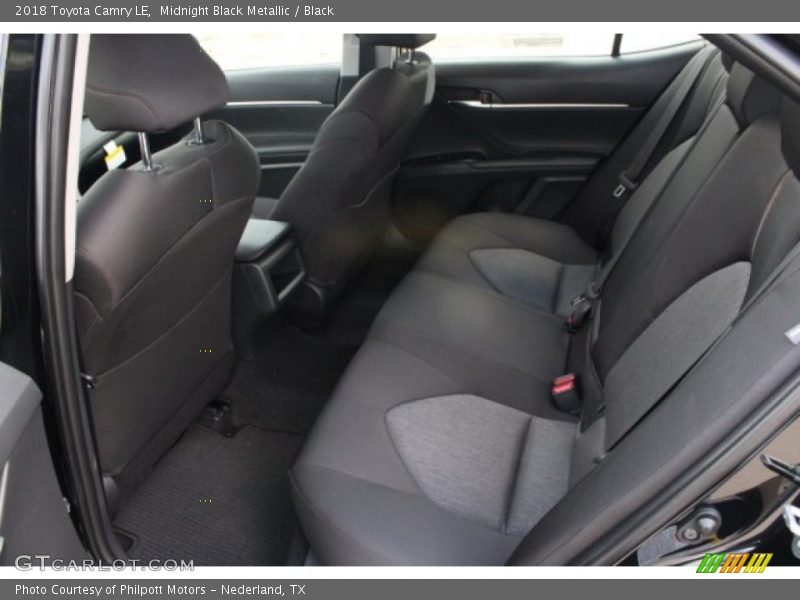 Midnight Black Metallic / Black 2018 Toyota Camry LE