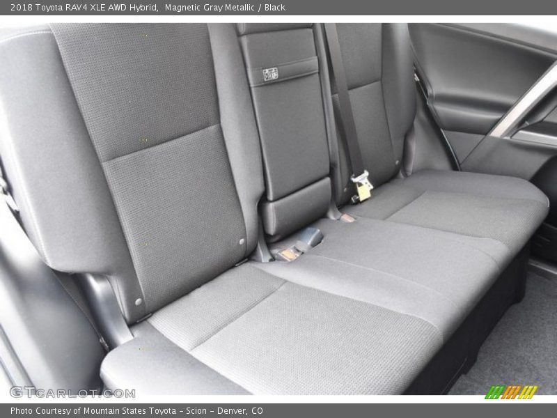 Magnetic Gray Metallic / Black 2018 Toyota RAV4 XLE AWD Hybrid