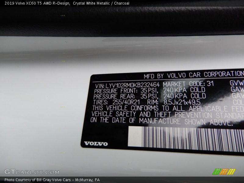 Crystal White Metallic / Charcoal 2019 Volvo XC60 T5 AWD R-Design
