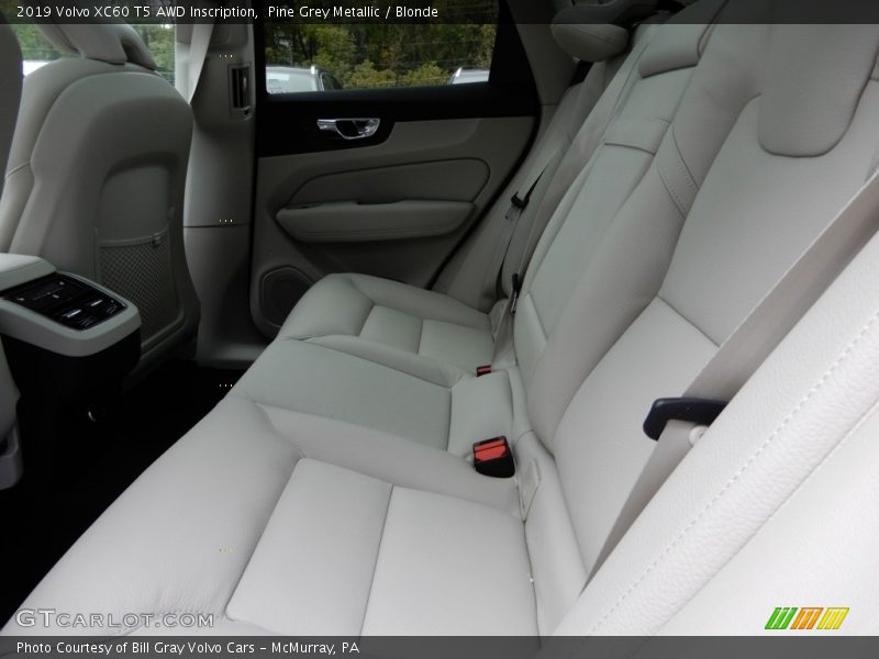 Rear Seat of 2019 XC60 T5 AWD Inscription