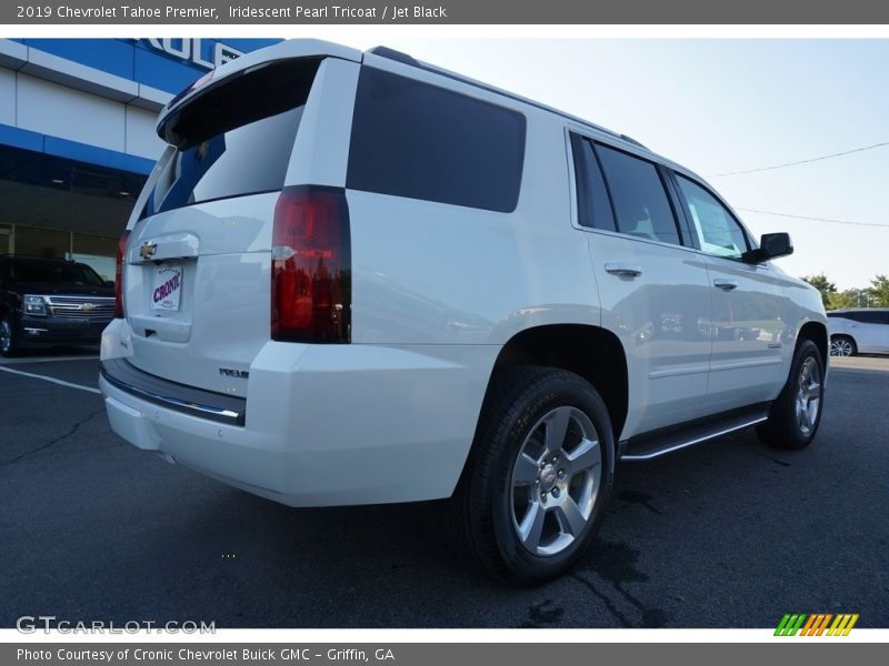 Iridescent Pearl Tricoat / Jet Black 2019 Chevrolet Tahoe Premier