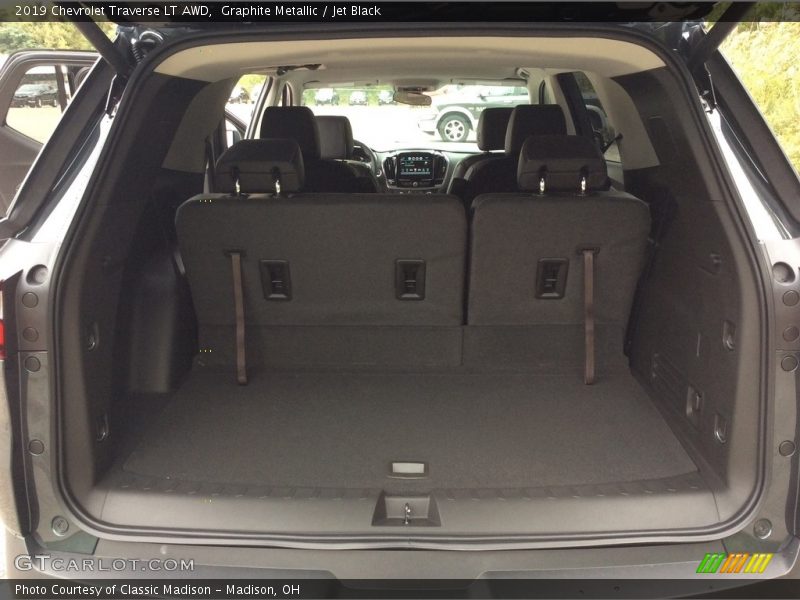 Graphite Metallic / Jet Black 2019 Chevrolet Traverse LT AWD