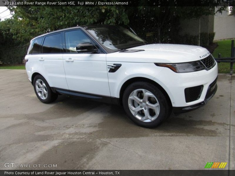 Fuji White / Espresso/Almond 2019 Land Rover Range Rover Sport HSE