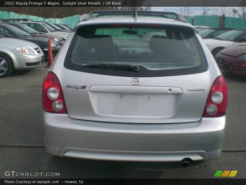 Sunlight Silver Metallic / Off Black 2002 Mazda Protege 5 Wagon