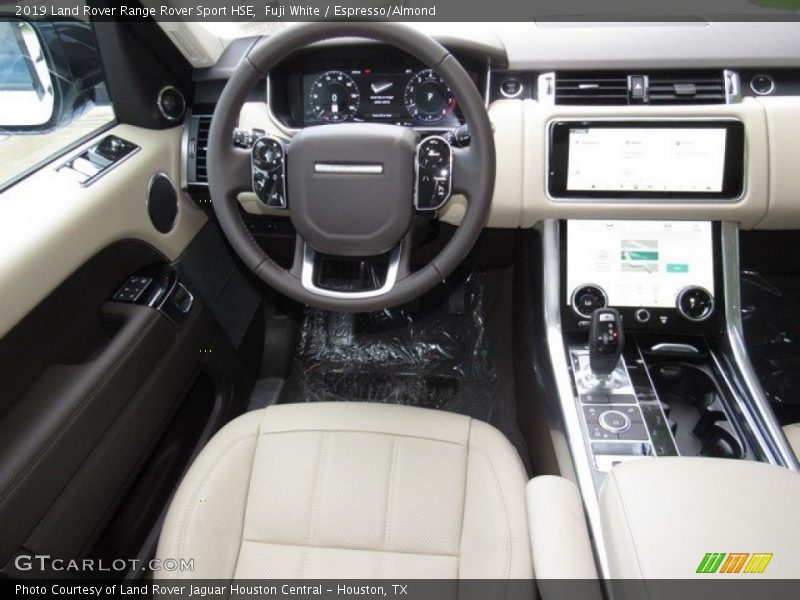 Dashboard of 2019 Range Rover Sport HSE