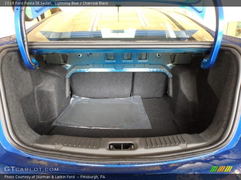 Lightning Blue / Charcoal Black 2018 Ford Fiesta SE Sedan